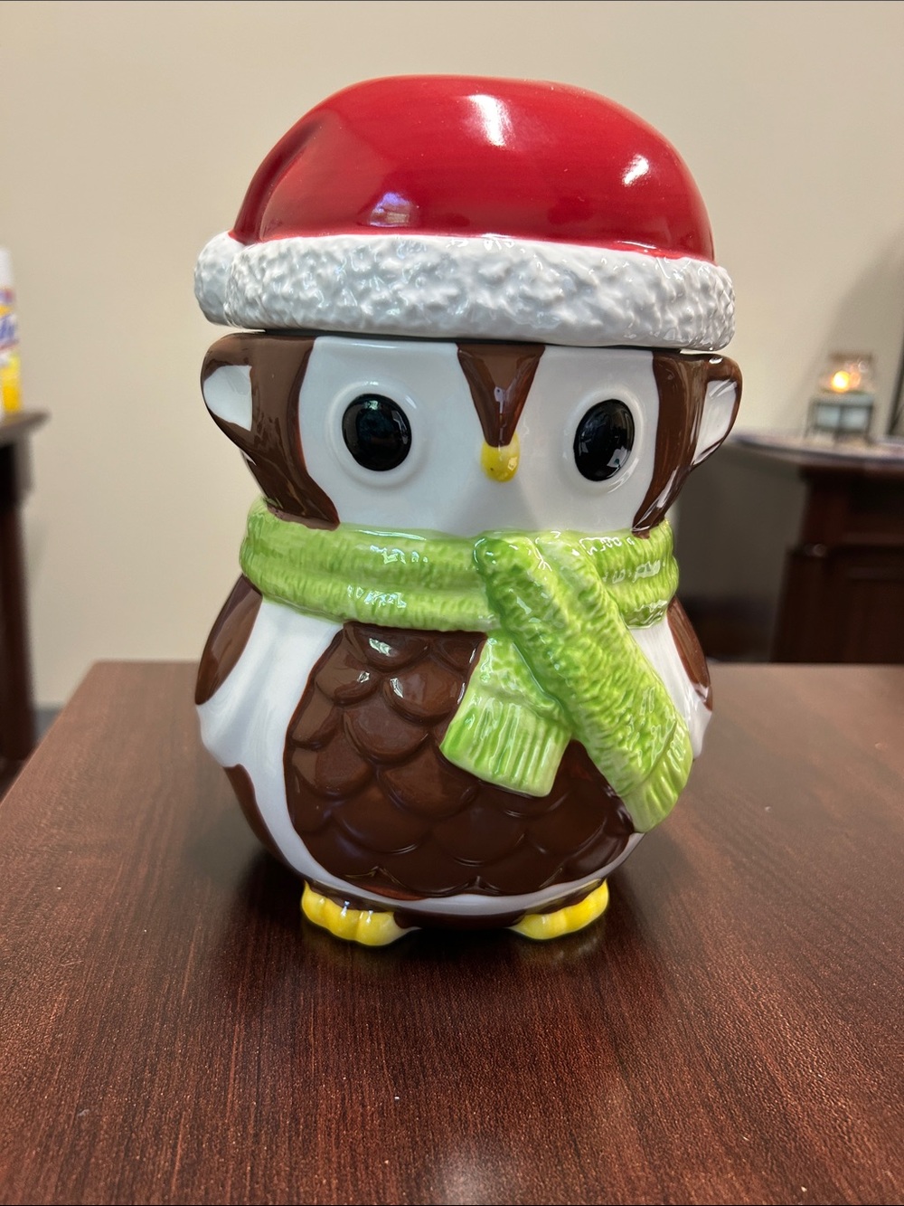 Yankee Candle Owl Jar in Red, Brown & Green